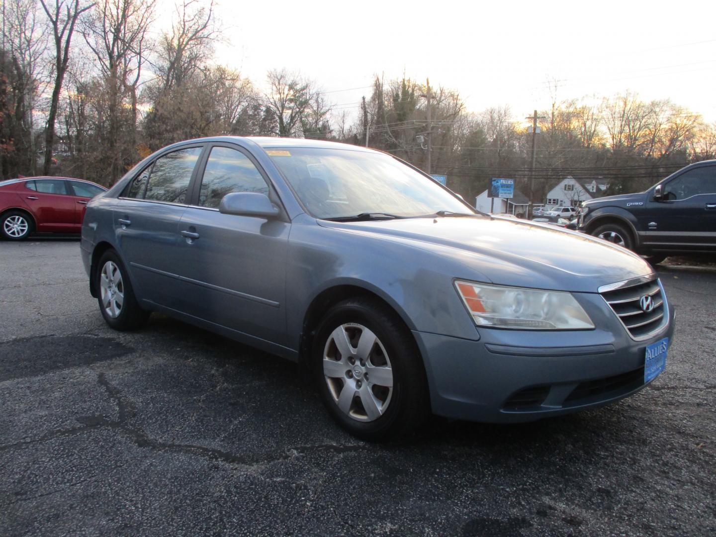 2009 Hyundai Sonata GLS (5NPET46C39H) with an 2.4L L4 DOHC 16V engine, AUTOMATIC transmission, located at 540a Delsea Drive, Sewell, NJ, 08080, (856) 589-6888, 39.752560, -75.111206 - Photo#9